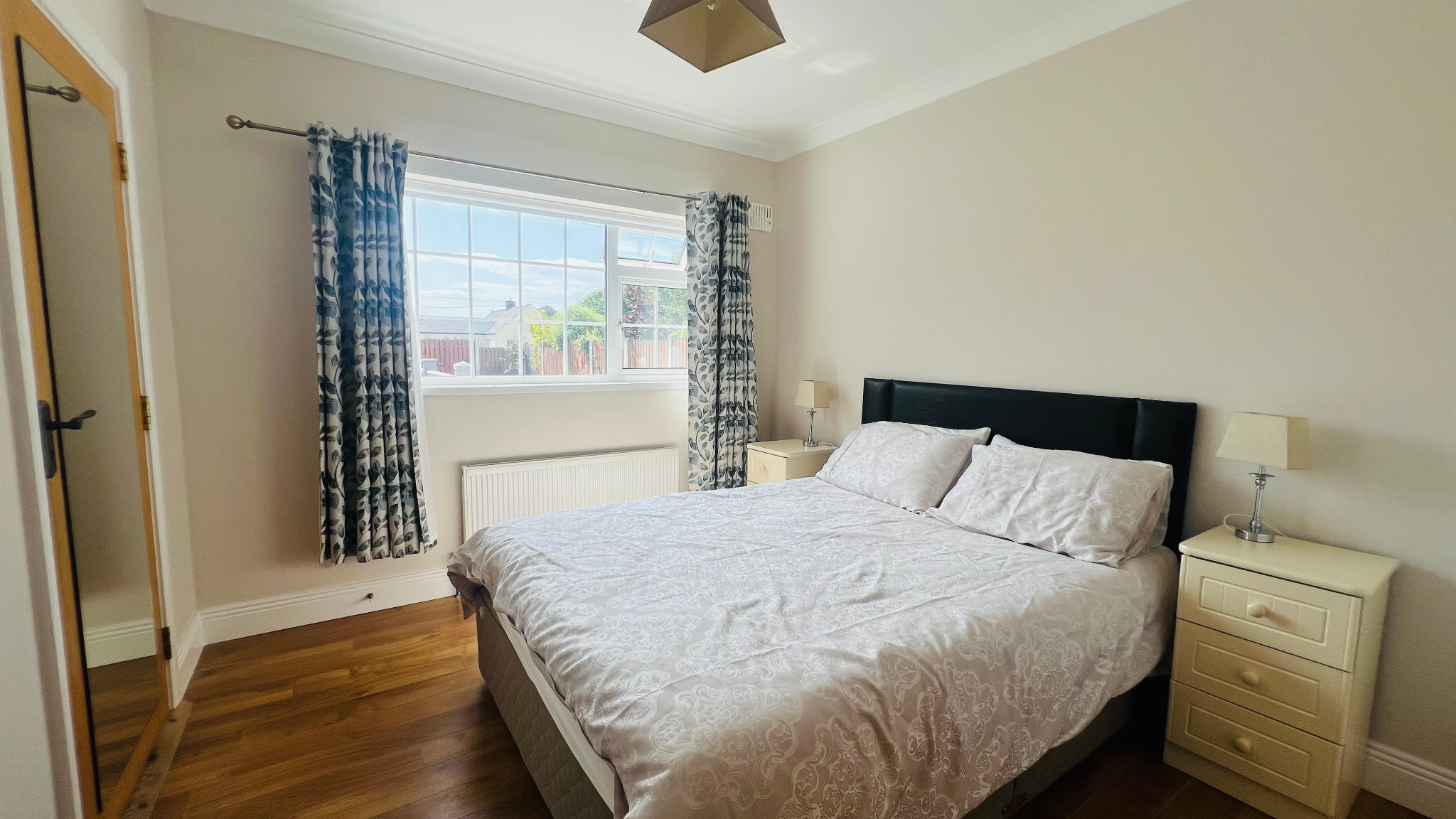 Double bedroom at Ellington Lodge